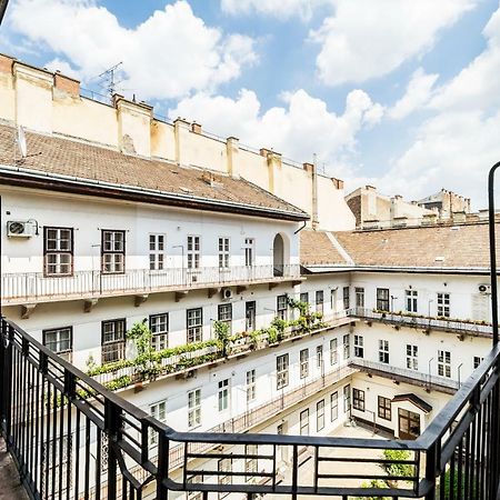 Bpr B&W Elegant Home Budapest Ngoại thất bức ảnh