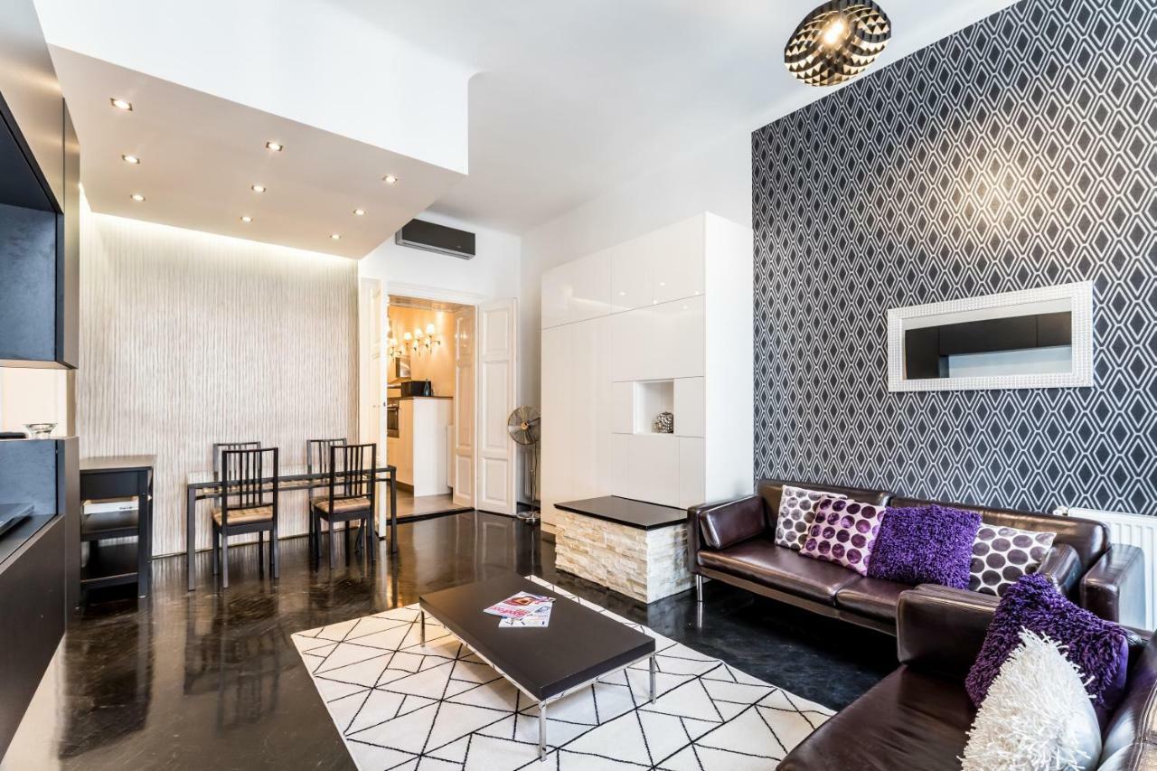 Bpr B&W Elegant Home Budapest Ngoại thất bức ảnh