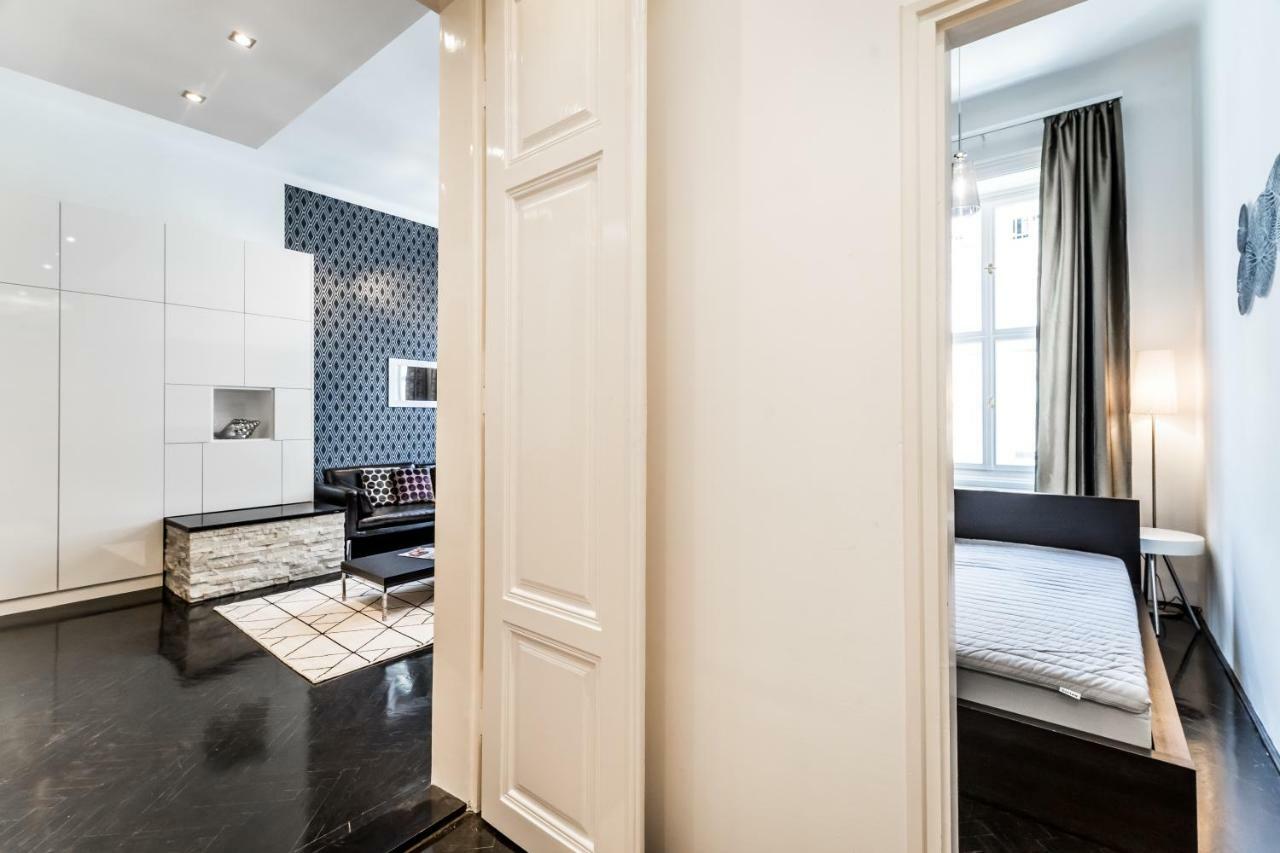 Bpr B&W Elegant Home Budapest Ngoại thất bức ảnh