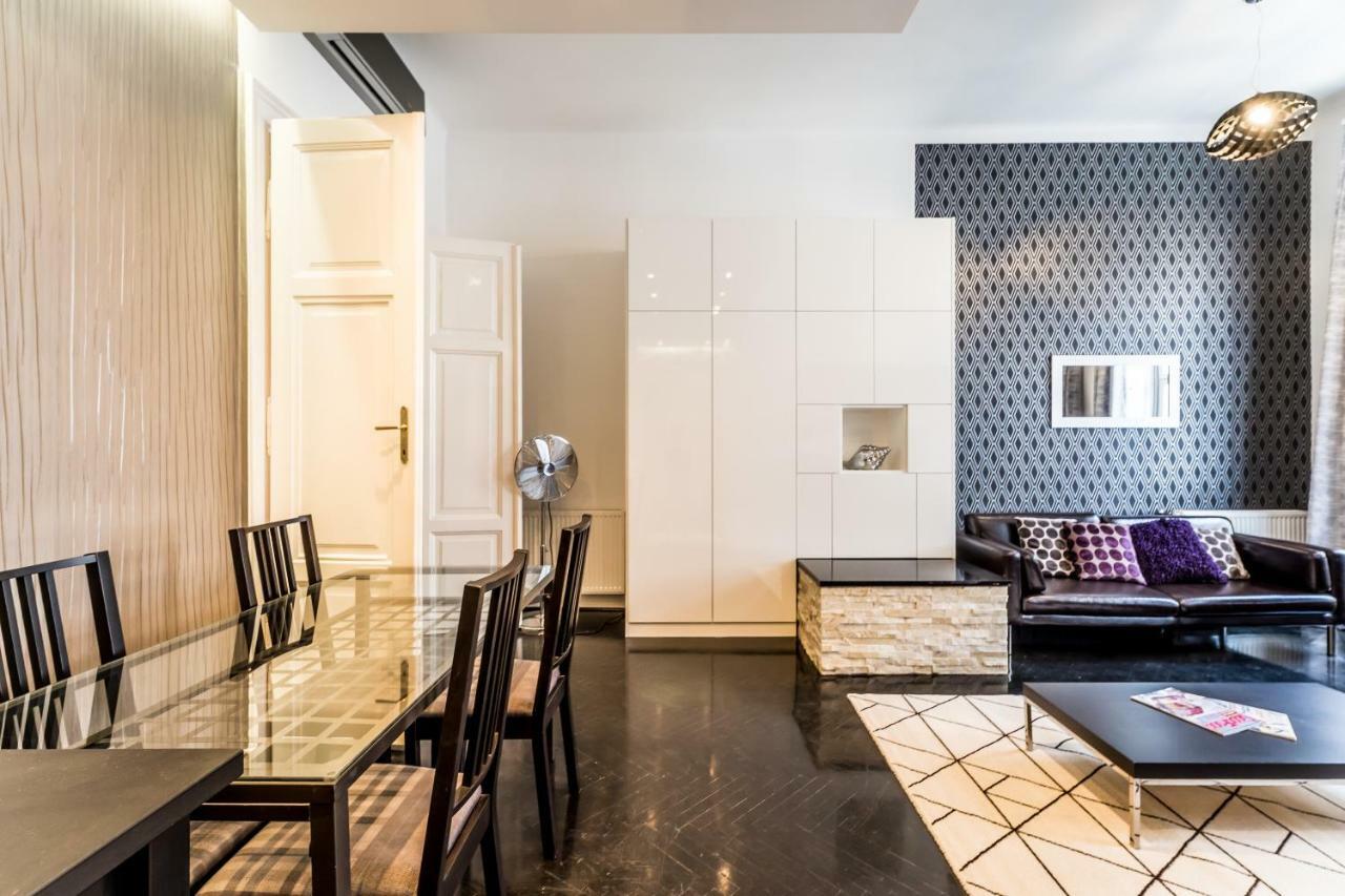 Bpr B&W Elegant Home Budapest Ngoại thất bức ảnh