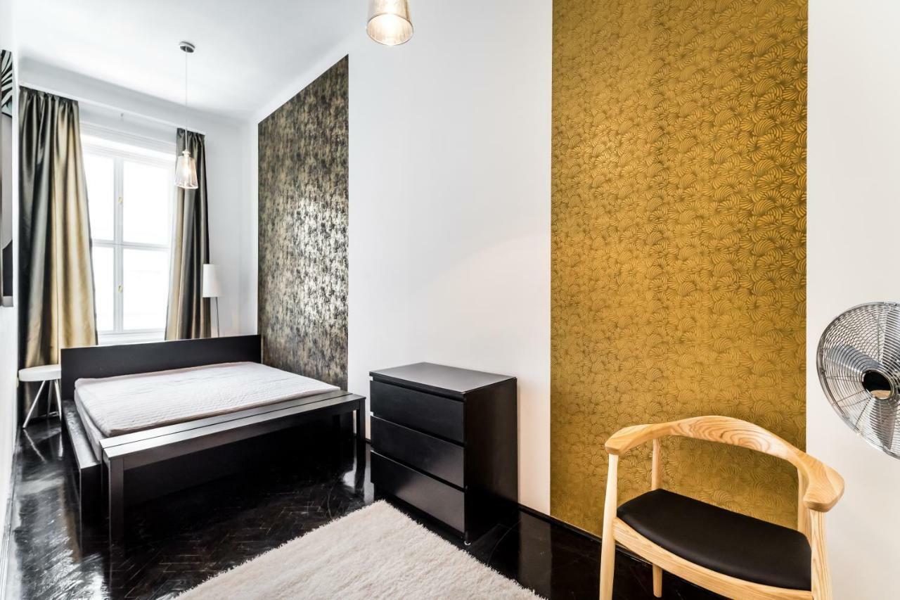 Bpr B&W Elegant Home Budapest Ngoại thất bức ảnh